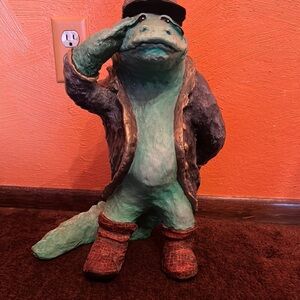 Reptile Figurine in Black and Green